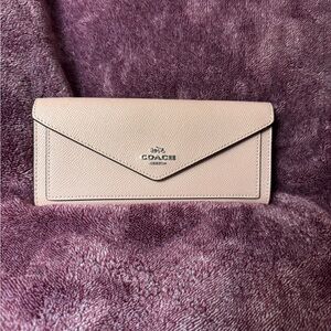 Envelope coach wallet